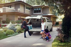 2020 Ford Expedition with Family